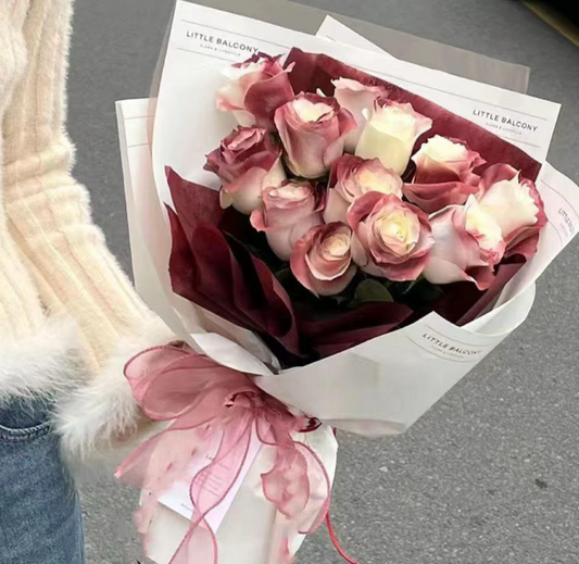 Whispered Wine (12 Roses)