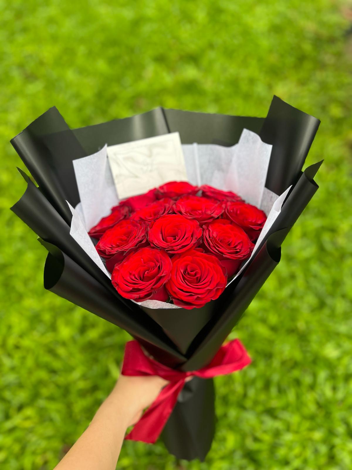 Be Mine (12 Roses)
