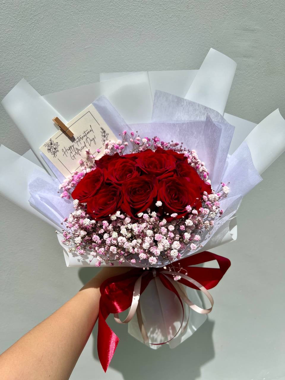 Crimson (10 Roses with Baby Breath)