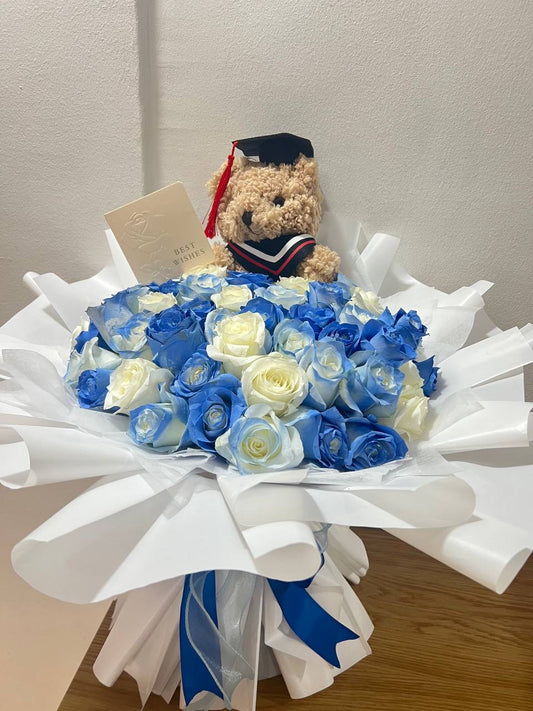 Grande Graduation (50 Roses)