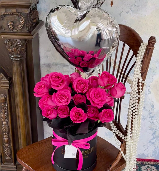 Glimmer Heart (16 Roses)