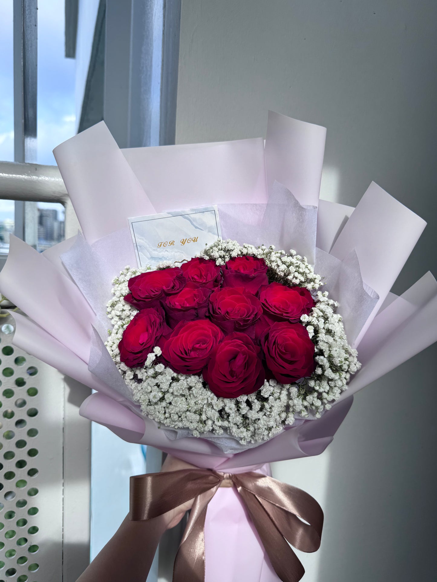 Crimson (10 Roses with Baby Breath)