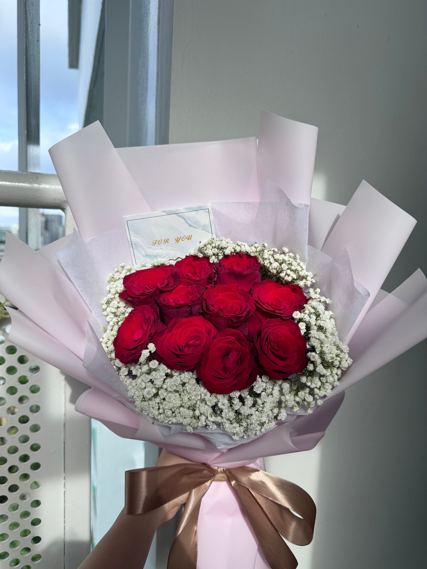 Crimson (10 Roses with Baby Breath)