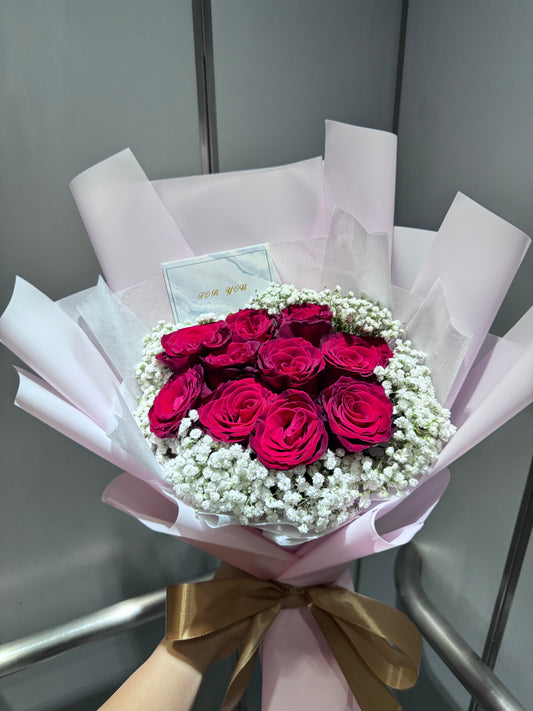 Crimson (10 Roses with Baby Breath)